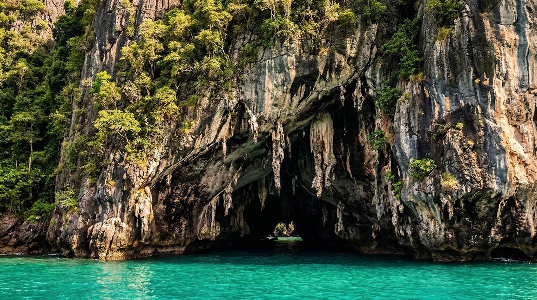 Koh Muk (Emerald Cave)